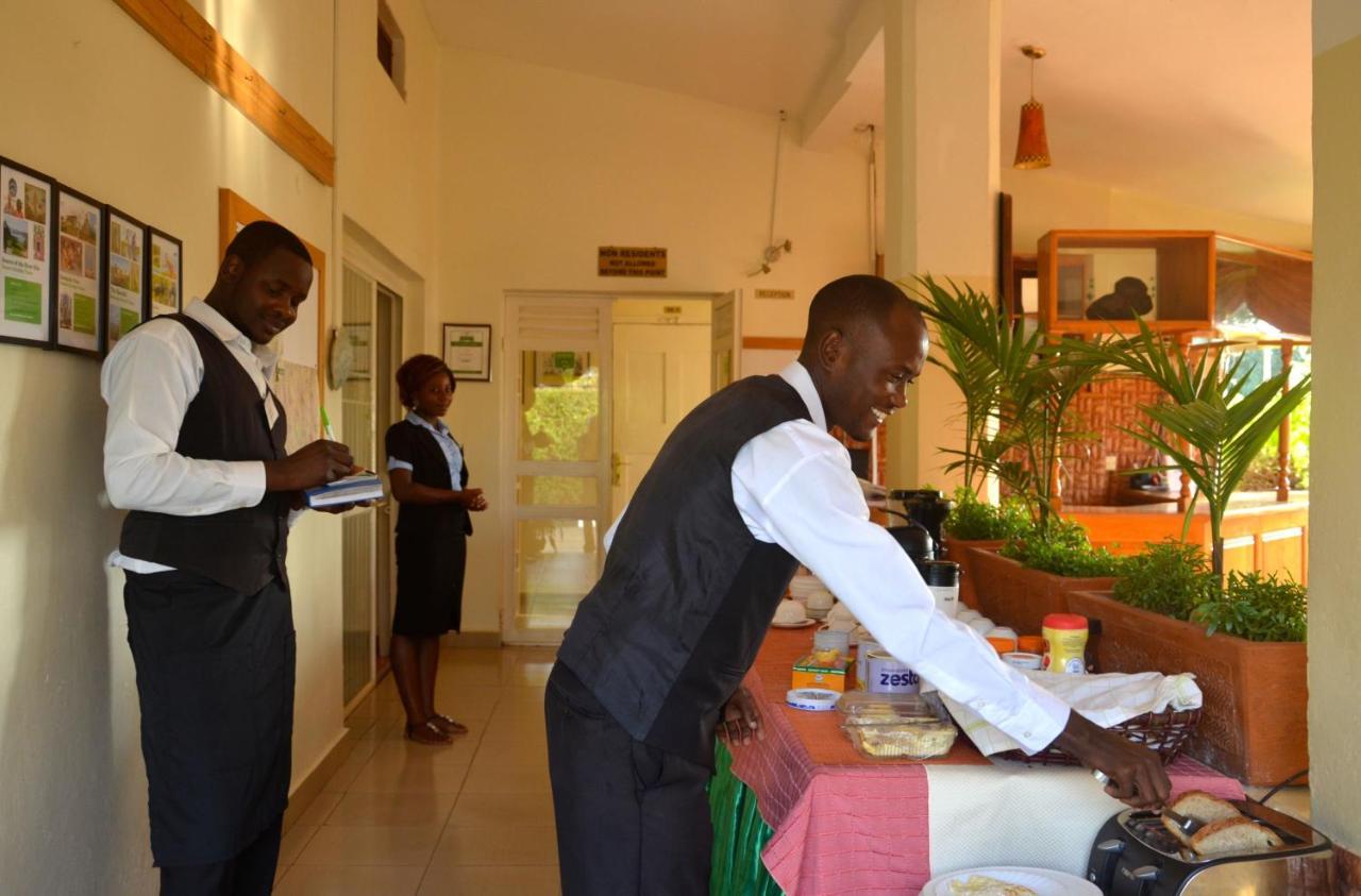 Sunset Hotel Entebbe Exterior foto